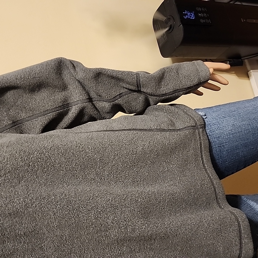 Gray Quarter-Zip Pullover - image 4